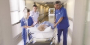 Urgências do Hospital de Faro foram reforçadas para responder a maior afluência