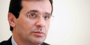 Visão minimalista da realidade não permitiu resolver problemas estruturais