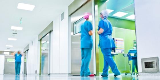 Ministro da Saúde quer “melhorar muito” os indicadores das infeções hospitalares