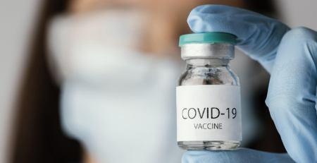 Cerca de 7700 estudantes de medicina e enfermagem vacinados até 25 de abril