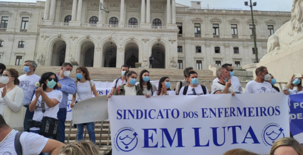Petição exige reconhecimento da Enfermagem como profissão de Alto Risco e de Desgaste Rápido