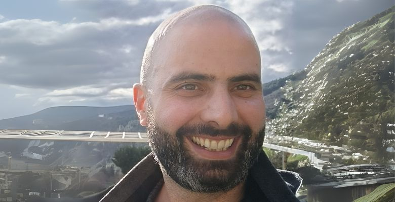 Capacitação de cuidadores informais em cuidados paliativos: O papel essencial do enfermeiro